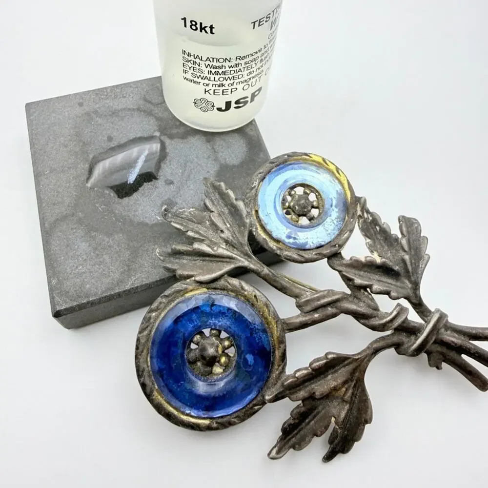 Vintage LN/25 Little Nemo Pot Metal Flower Brooch Pin Blue Glass Cabochons